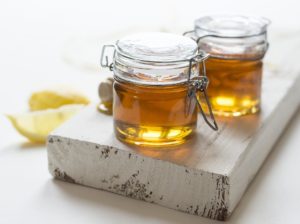 Med jako superpotravina využívající se už od starověku